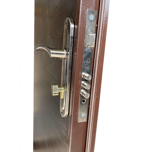 Двері вхідні TEHNO DVERI Квадро 3Д-метал метал\ДСП ліва 680х2050 мм Ral 8017 Коричневий